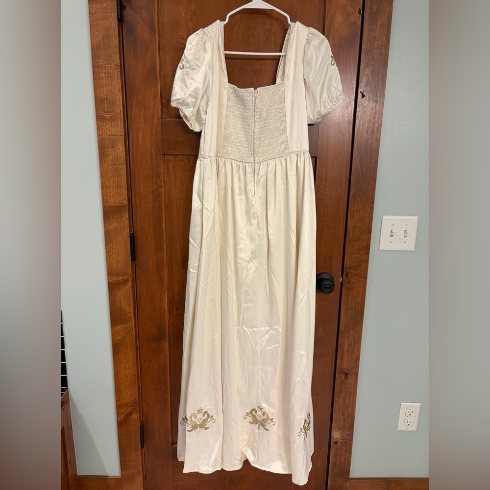 Her Universe Bridgerton Daphne Dress - Picture 4 of 4